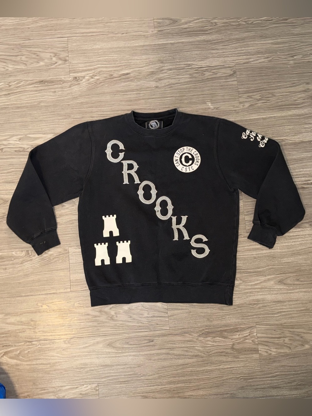 Vintage Crooks & Castles Graphic Print Pullover Crewneck Black Mens Sz L Logo
